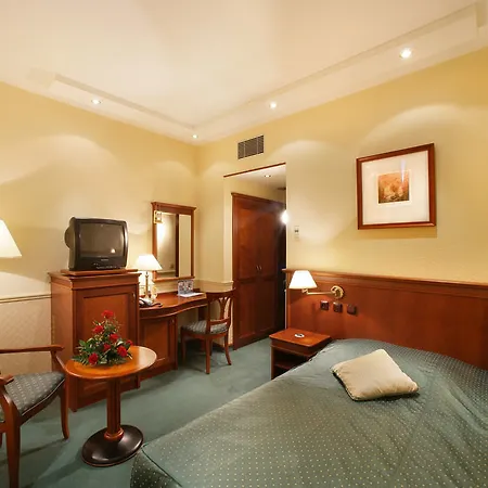Adria Hotel
