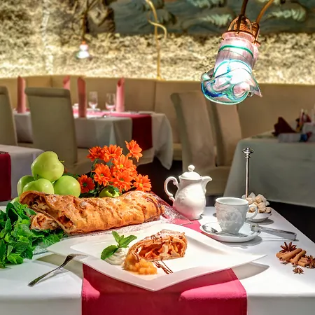 Adria Hotel