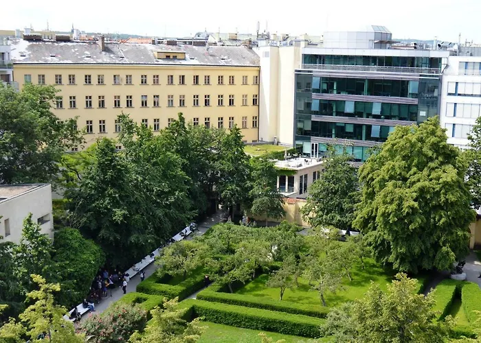 Adria 4* Praag
