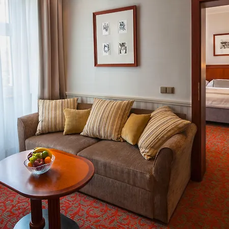 Adria Hotel