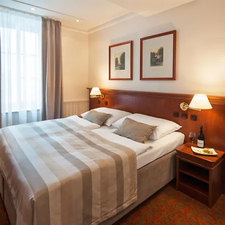 Hotel Adria 4*