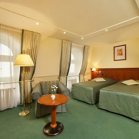 Adria Hotel